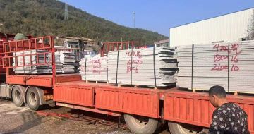 泰州 芝麻灰花岗岩光面毛板出货日常