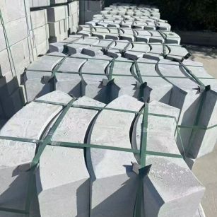 泰州 芝麻灰弧形路沿石
