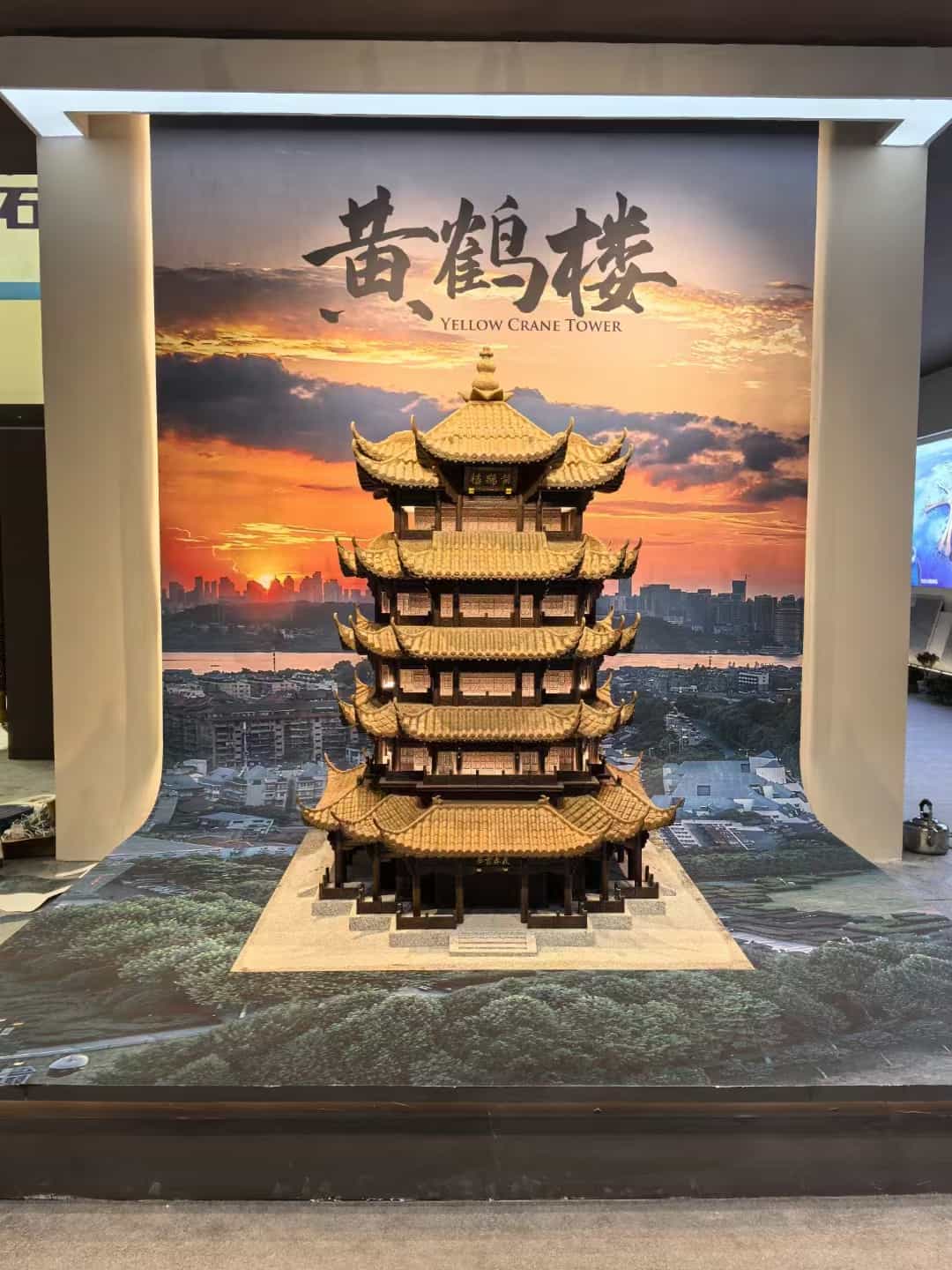 泰州仿古石文创作品-黄鹤楼