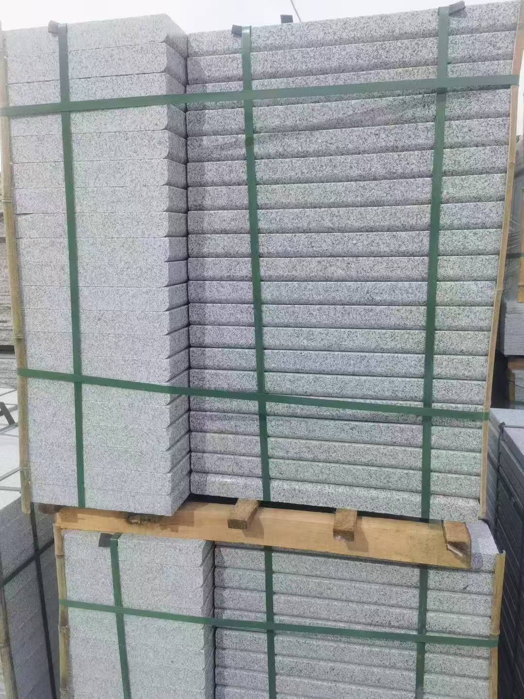 泰州 5公分芝麻白，倒斜角，室外楼梯踏步